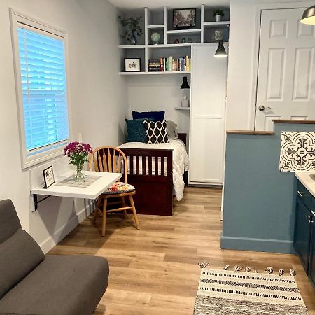 The Lafayette 'Tiny Home' Apartment 외부 사진